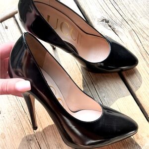 Gucci Black Pumps